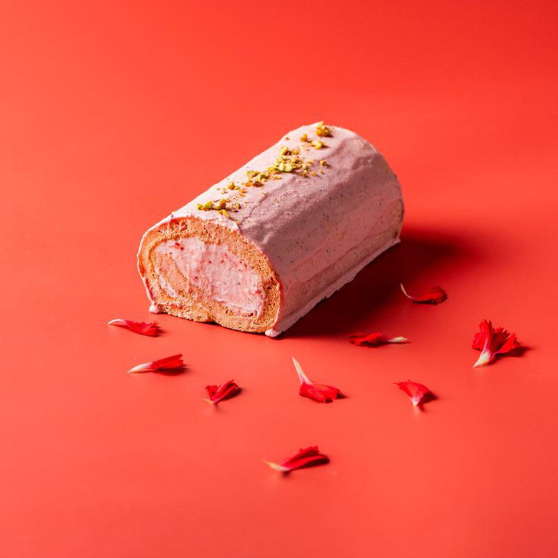古都華苺のロールケーキ
