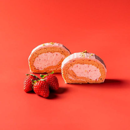 古都華苺のロールケーキ