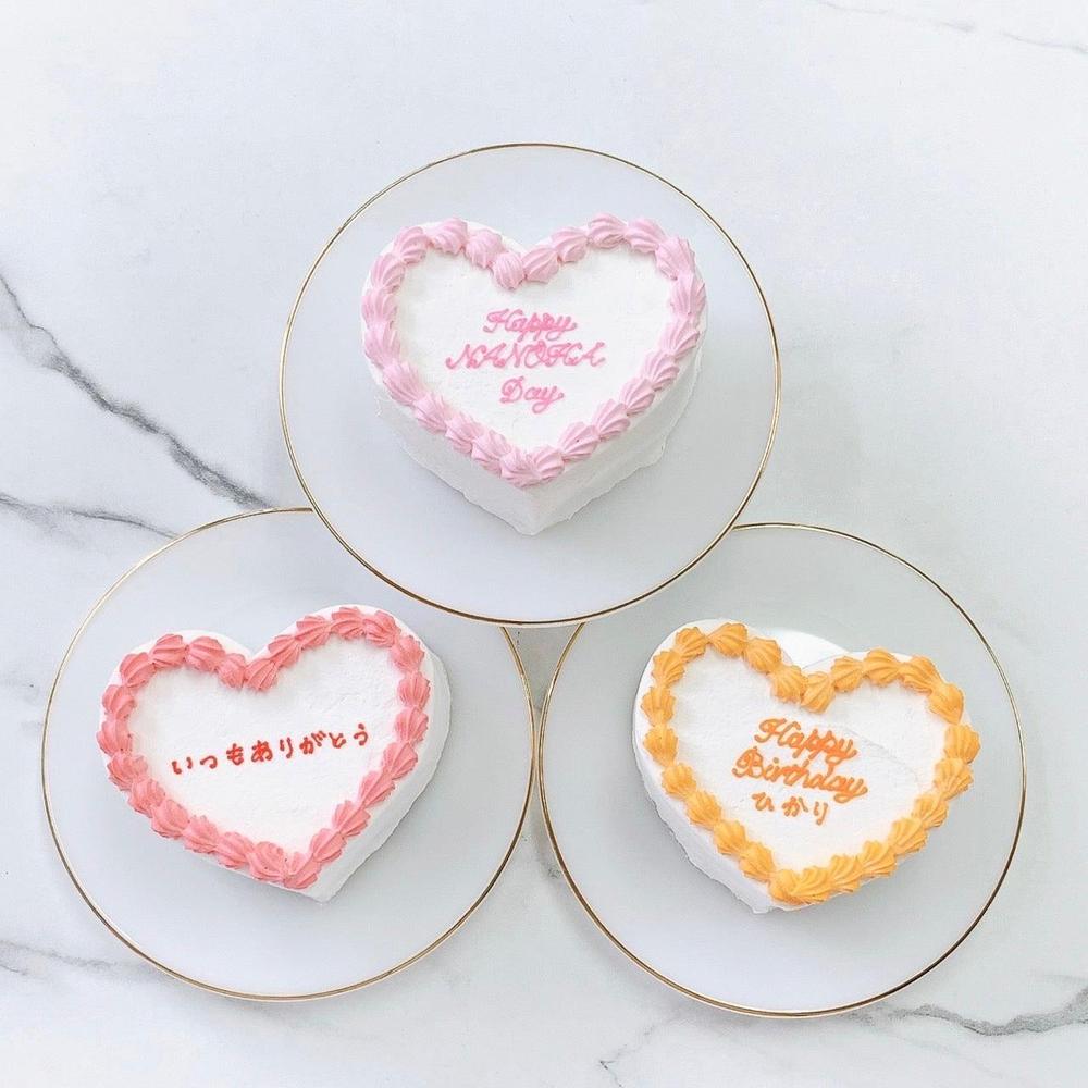 白いハート型センイルケーキ | Rstyle