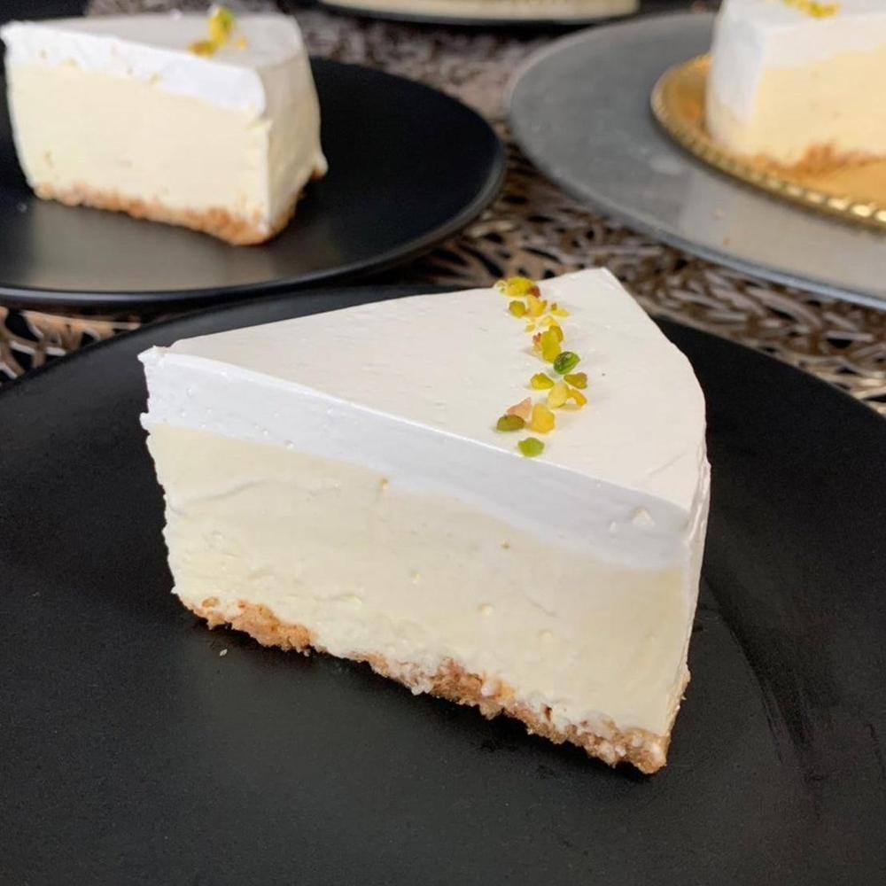 ★夏季限定★ふんわりレアチーズケーキ☆バースデーケーキや記念日ギフトやお祝いプレゼントにも♪ | tassy（タッシー）