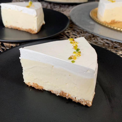 ★夏季限定★ふんわりレアチーズケーキ☆バースデーケーキや記念日ギフトやお祝いプレゼントにも♪ | tassy（タッシー）