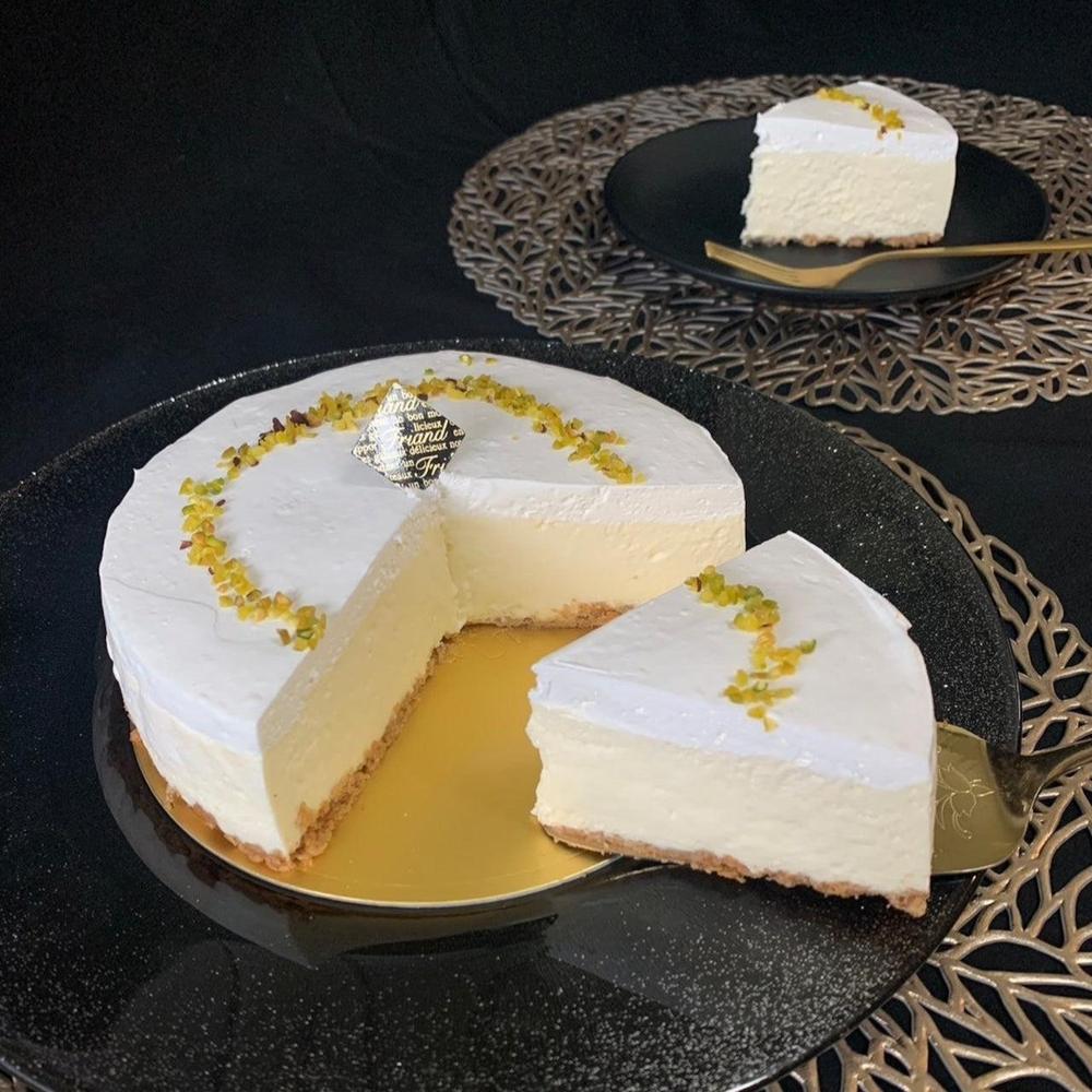 ★夏季限定★ふんわりレアチーズケーキ☆バースデーケーキや記念日ギフトやお祝いプレゼントにも♪ | tassy（タッシー）