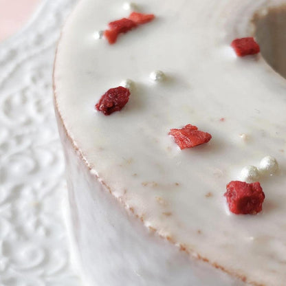 【送料無料】ハートの苺プレミアムバウムクーヘン