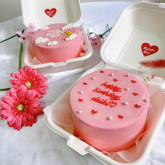 散りばめハートとパールのランチボックスケーキ