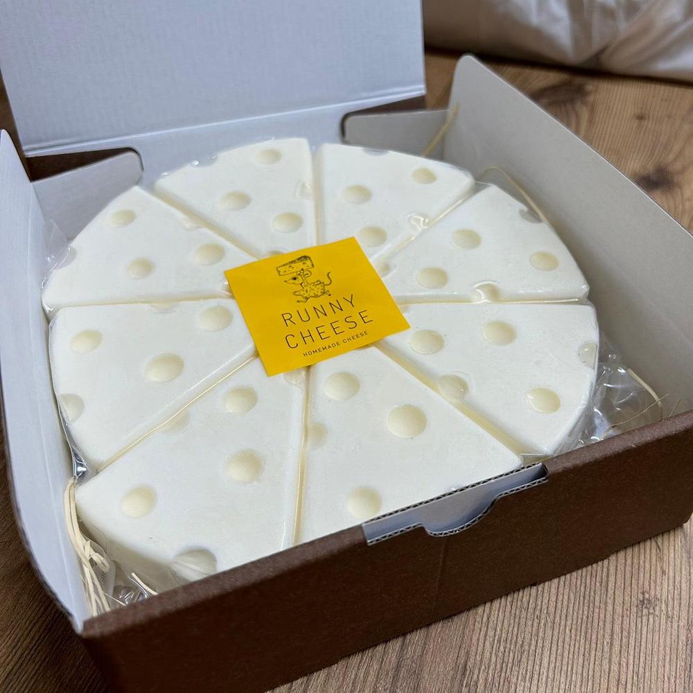 レアチーズチーズケーキ 6号8ピース | RUNNY CHEESE（ラニーチーズ）