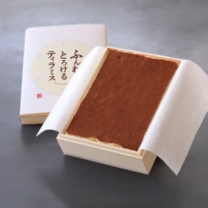 【9/5まで早期ご予約割引10%OFF！】ふんわりとろけるティラミス【木箱入】 | M-dish（エムディッシュ）