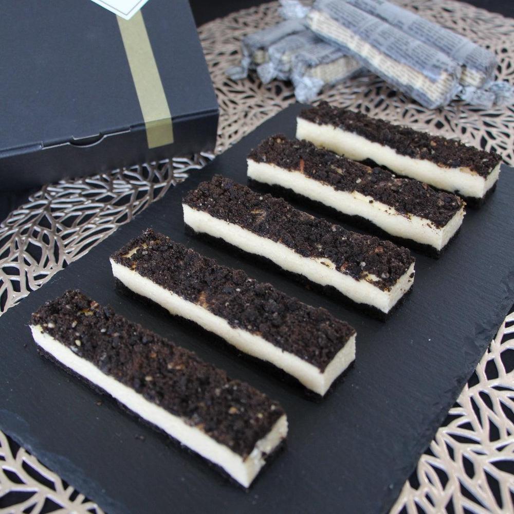 スティックチーズケーキクッキークリーム【5本BOX】 ☆バレンタインやホワイトデー☆誕生日プレゼントや記念日ギフトにも☆