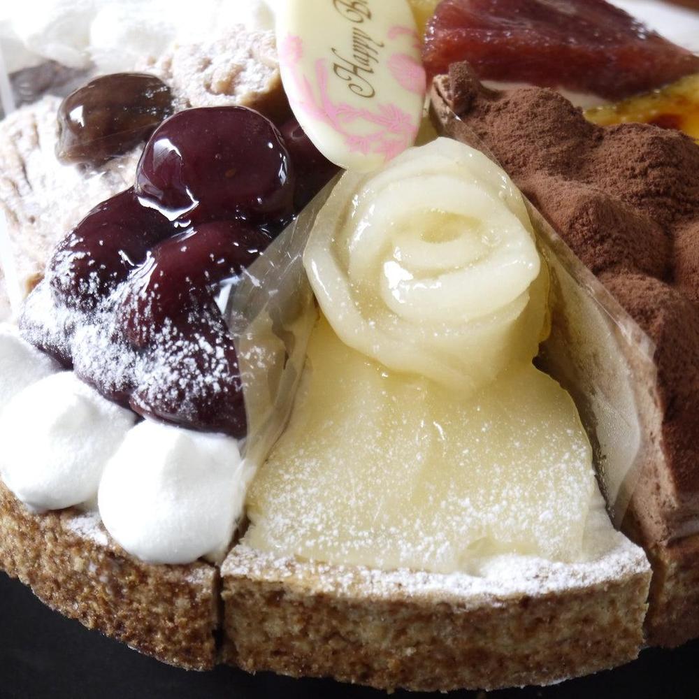 【送料無料】8種を楽しむ贅沢アソートスイーツ18cmホール(8名様用) | COTOYU SWEETS（コトユスイーツ）