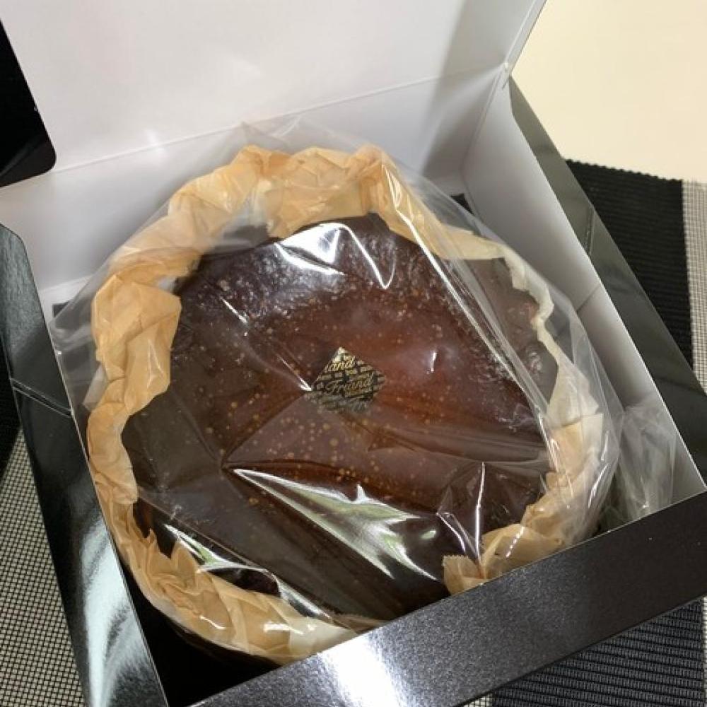 とろけるバスクチーズケーキ