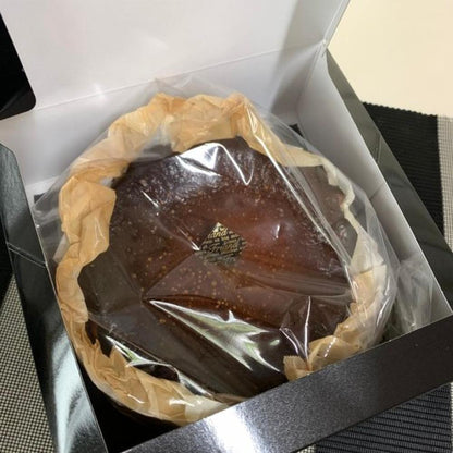 とろけるバスクチーズケーキ