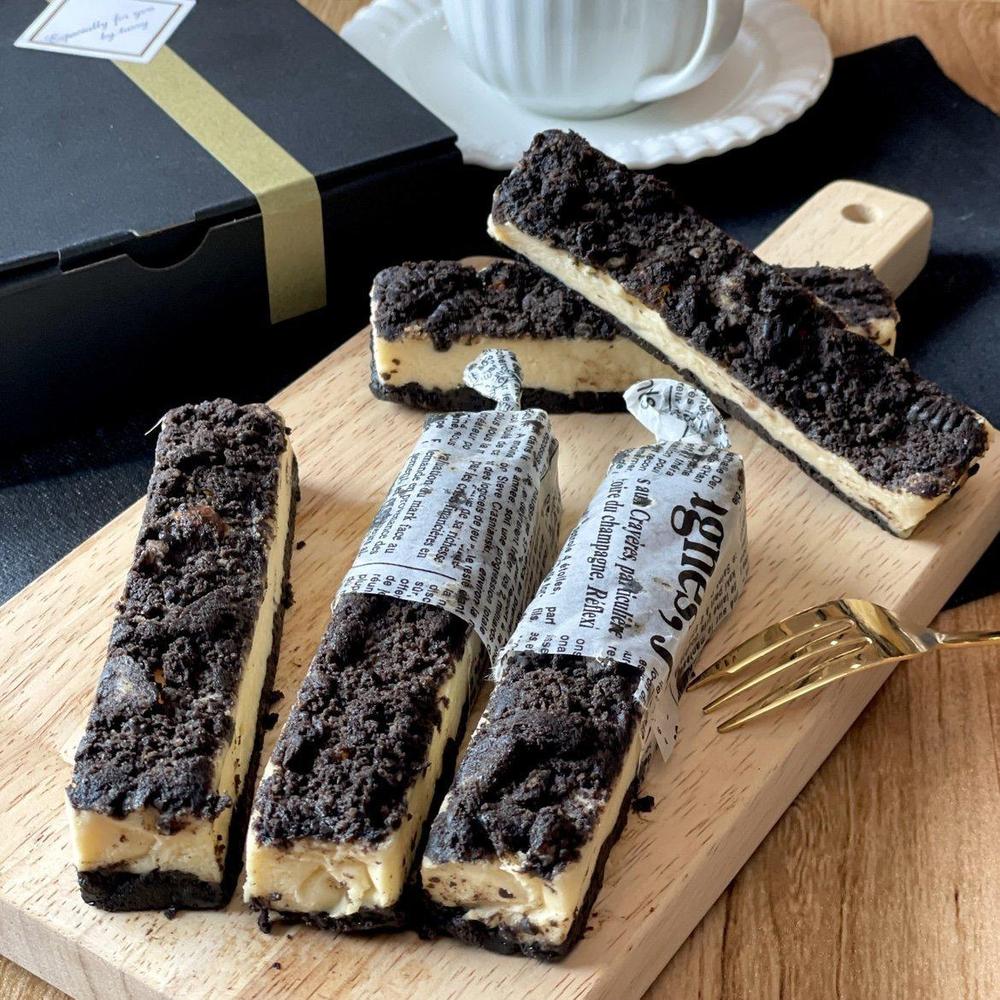 スティックチーズケーキクッキークリーム【5本BOX】 ☆バレンタインやホワイトデー☆誕生日プレゼントや記念日ギフトにも☆
