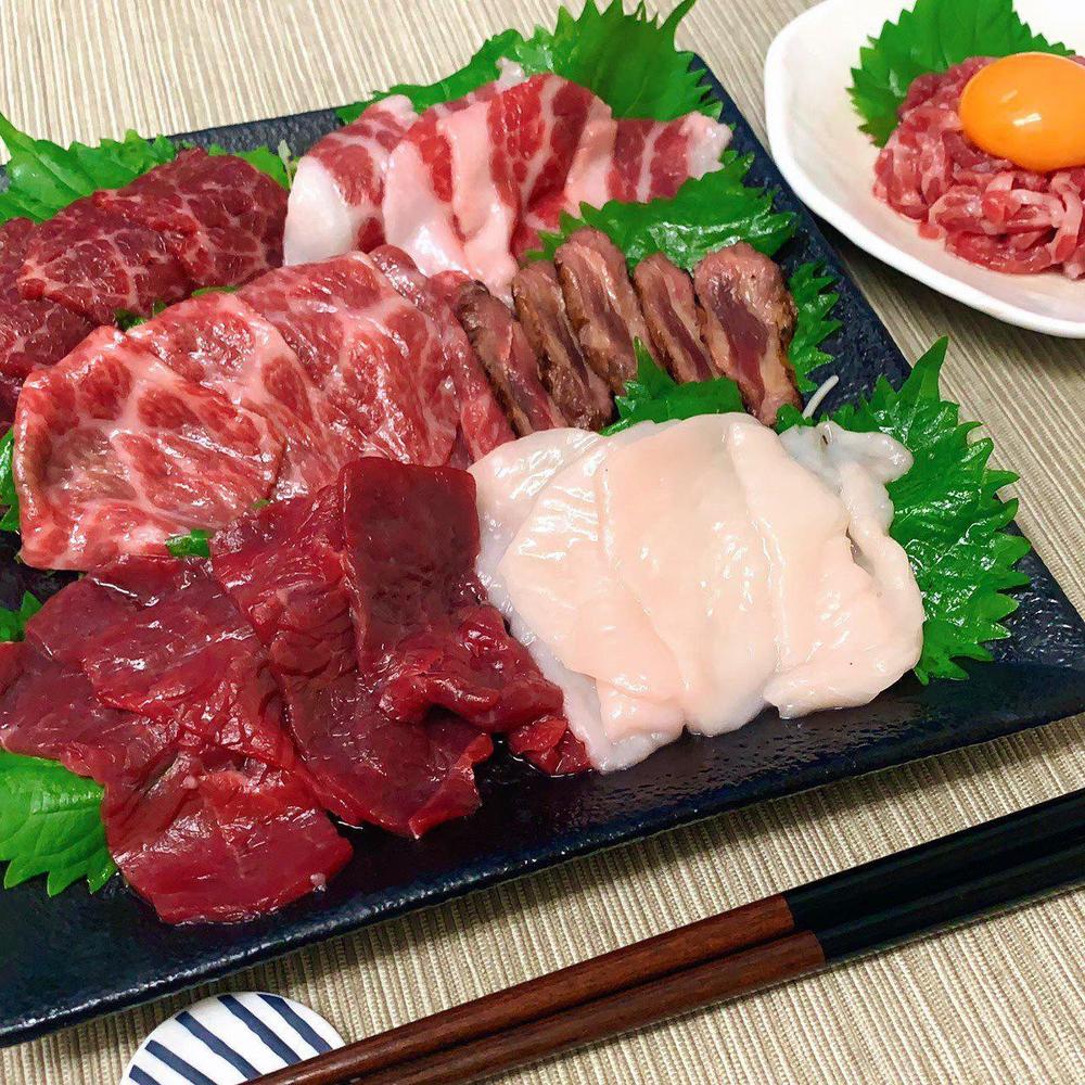 馬刺し