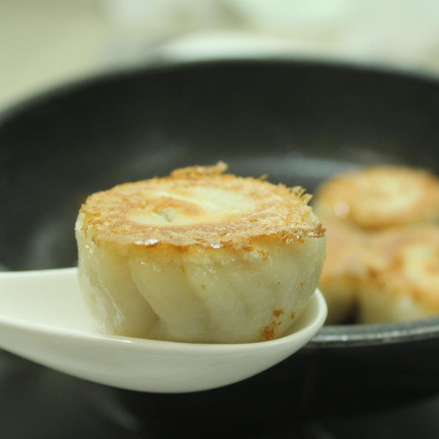 【送料無料】お家で簡単！肉汁たっぷり！想吃担担面のこだわり焼き小籠包（20個入り）