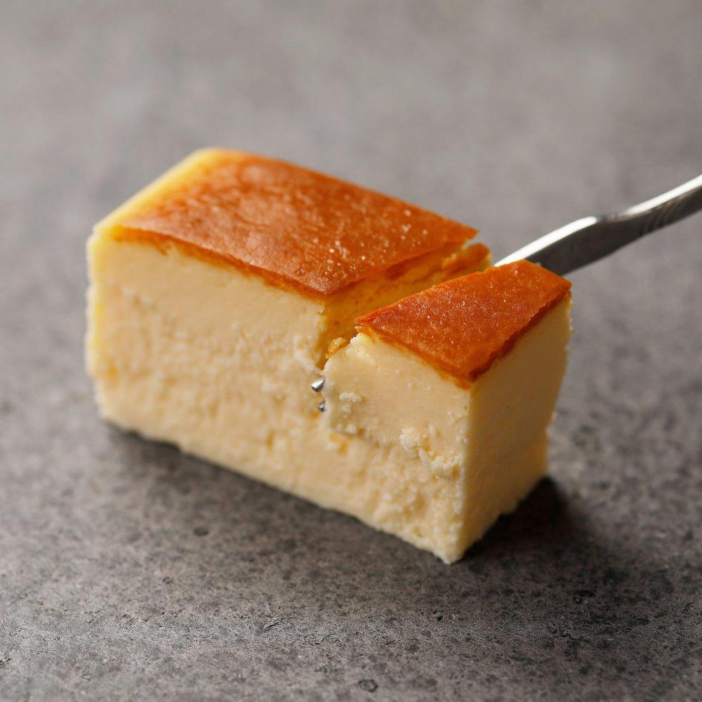 武蔵野茶房 特製焼チーズケーキ【木箱入】