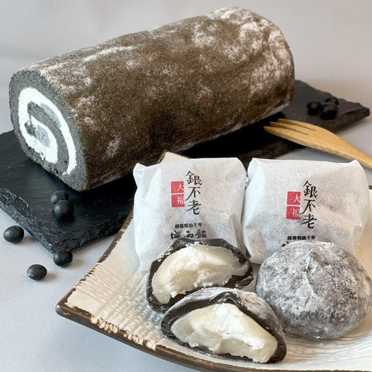 大福とロールケーキ