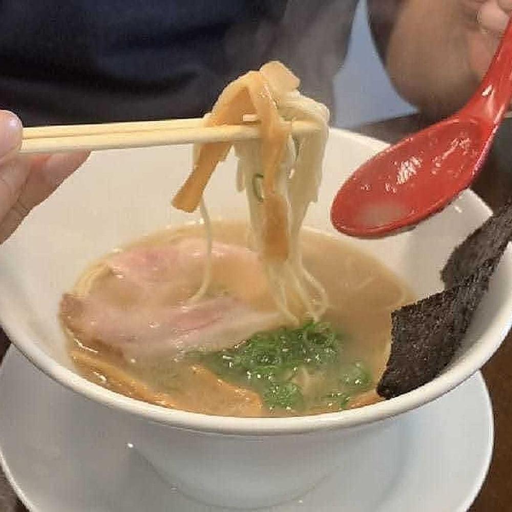 「拉麺べんげ」豚そば