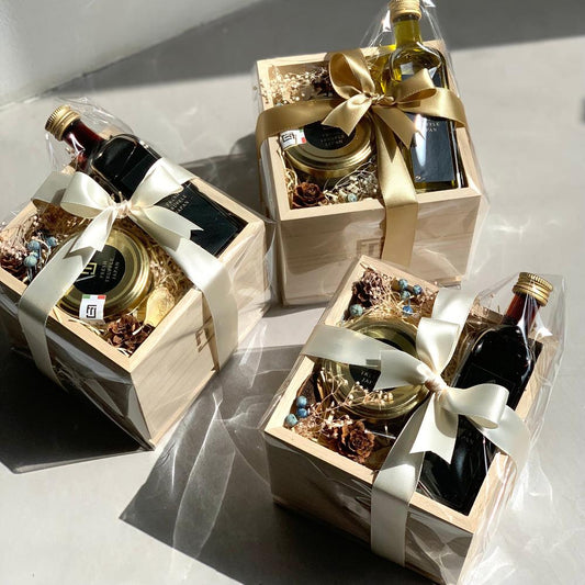 白トリュフ醤油と黒トリュフ塩のセット | FRESH TRUFFLE JAPAN （フレッシュ トリュフ ジャパン）