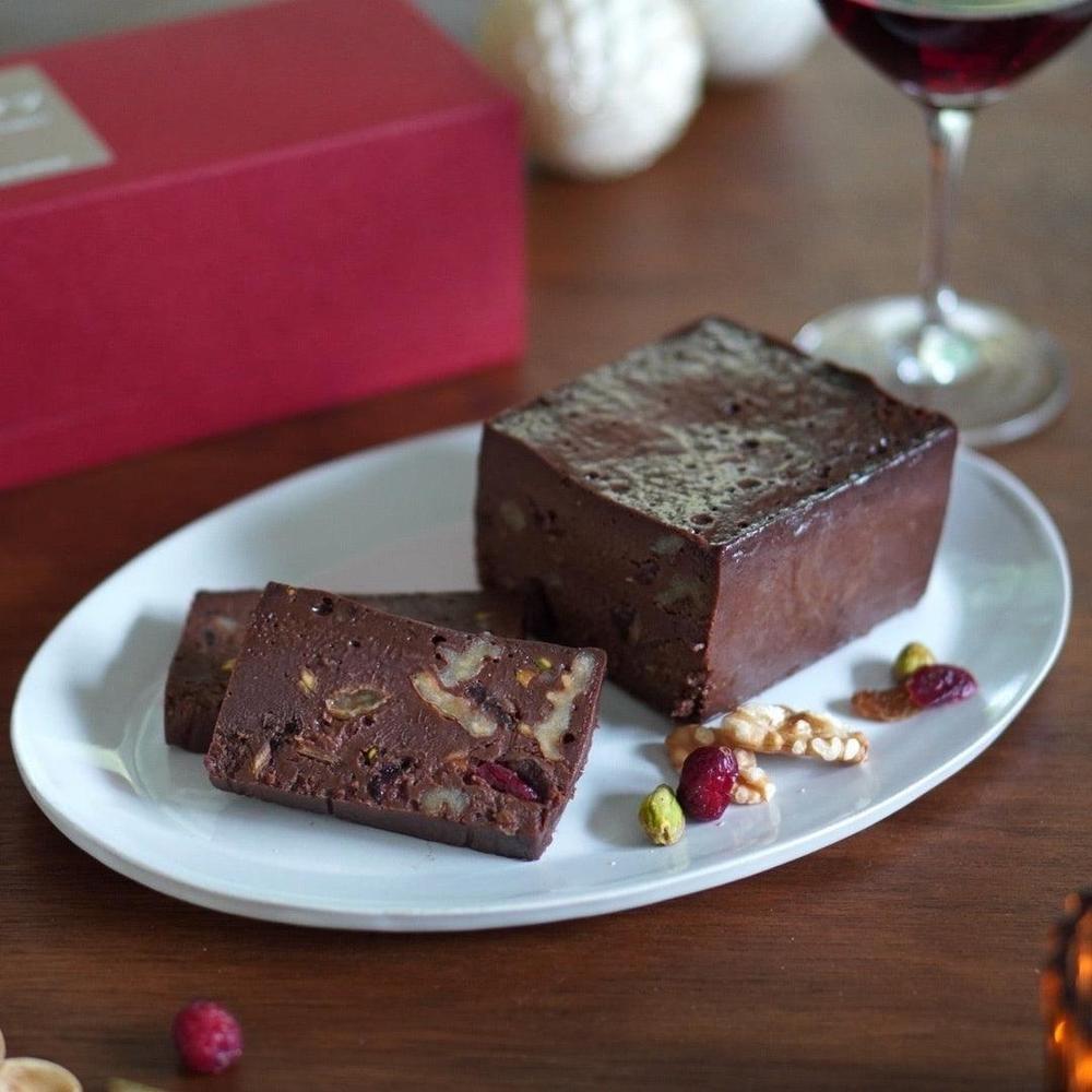 純米大吟醸酒粕の濃厚テリーヌショコラ(ナッツ＆フルーツ)チョコレートケーキ