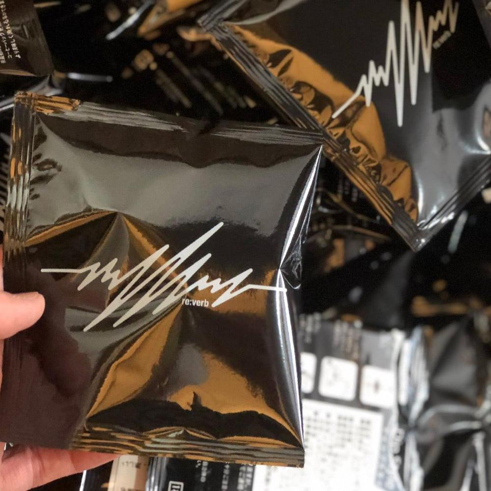 パッケージ